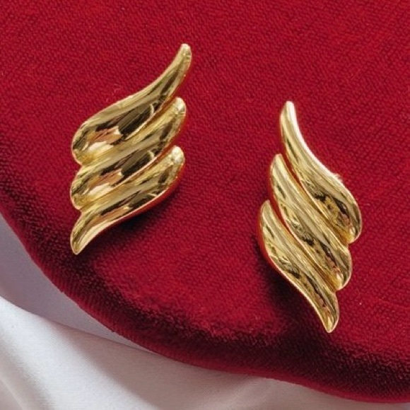 House of Harlow 1960 Jewelry - House of Harlow 1960 Golden Wing Earrings